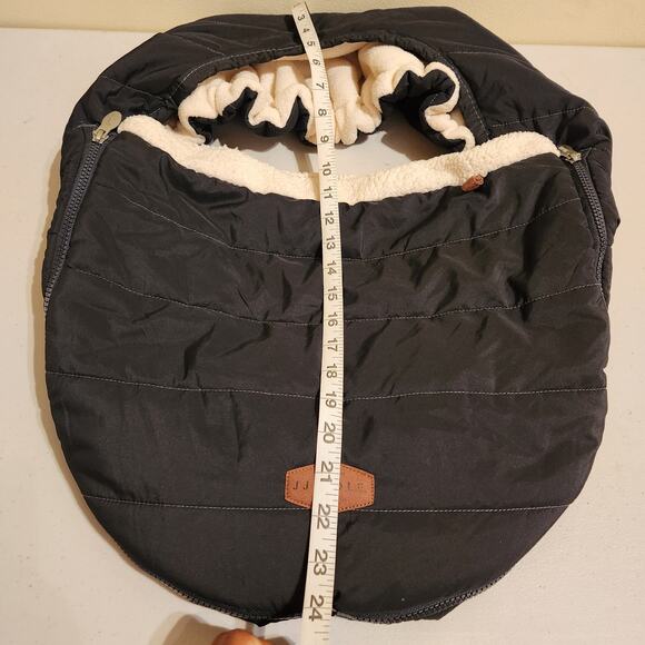 Lot Of 2 Infant Car Seat Covers - Pink & Black By SkipHop & JJ Cole Winter Baby - Picture 8 of 10